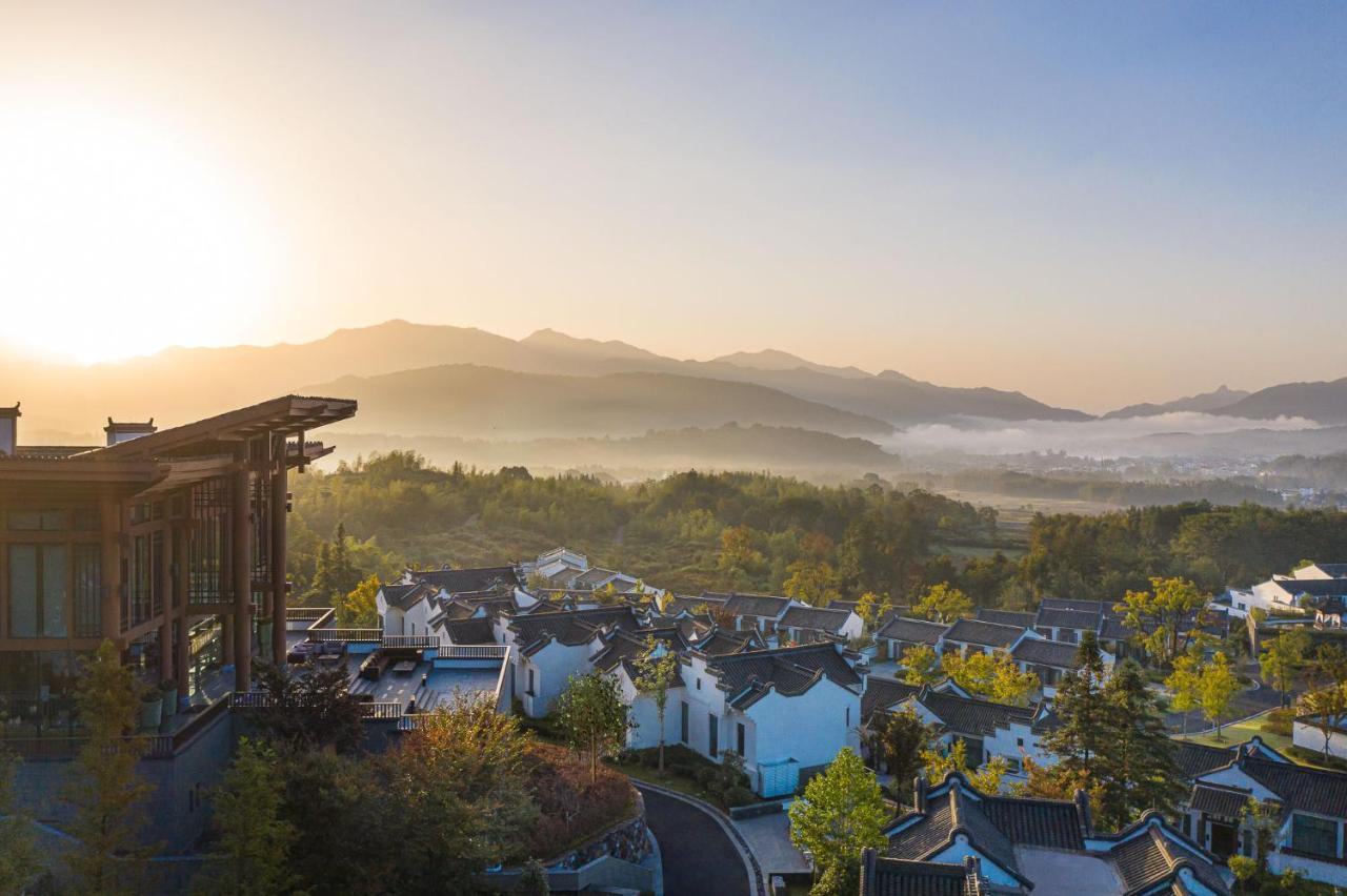 Banyan Tree Hotel Huangshan-The Ancient Charm Of Huizhou, A Paradise Εξωτερικό φωτογραφία